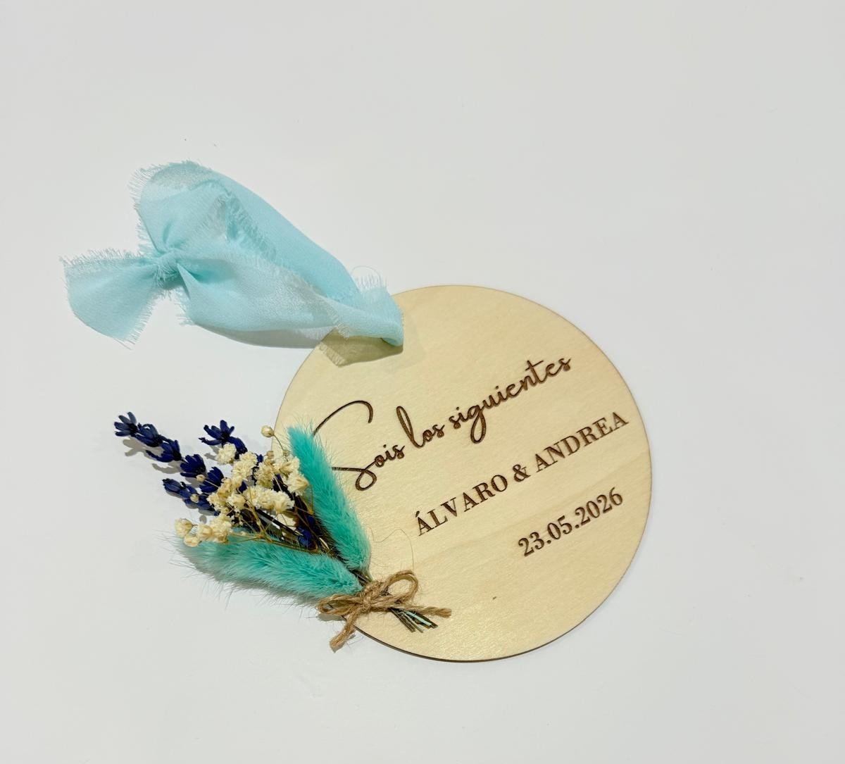 Placa "sois los siguientes"